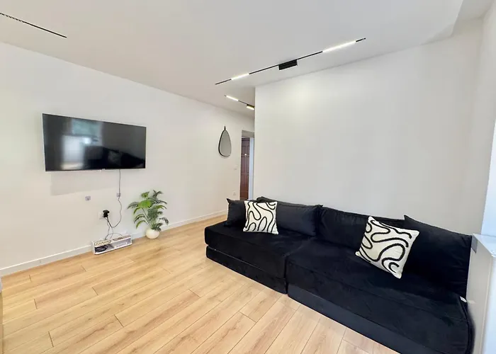 Apartament Center 1,