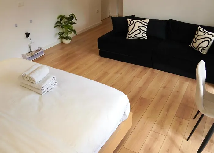 Apartament Center 1, *